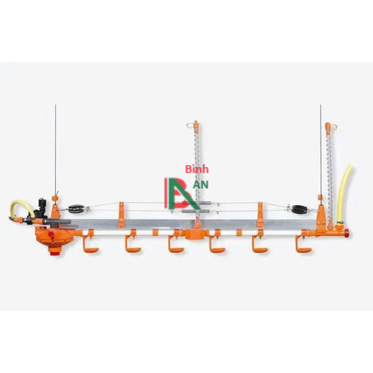 Thiết bị cho trại gà thịt