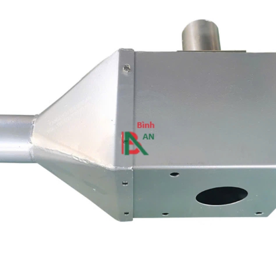 Hộp kết nối với động cơ line ăn và line cám tổng