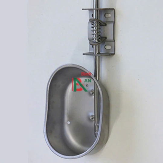 Hệ thống bát inox cho heo uống